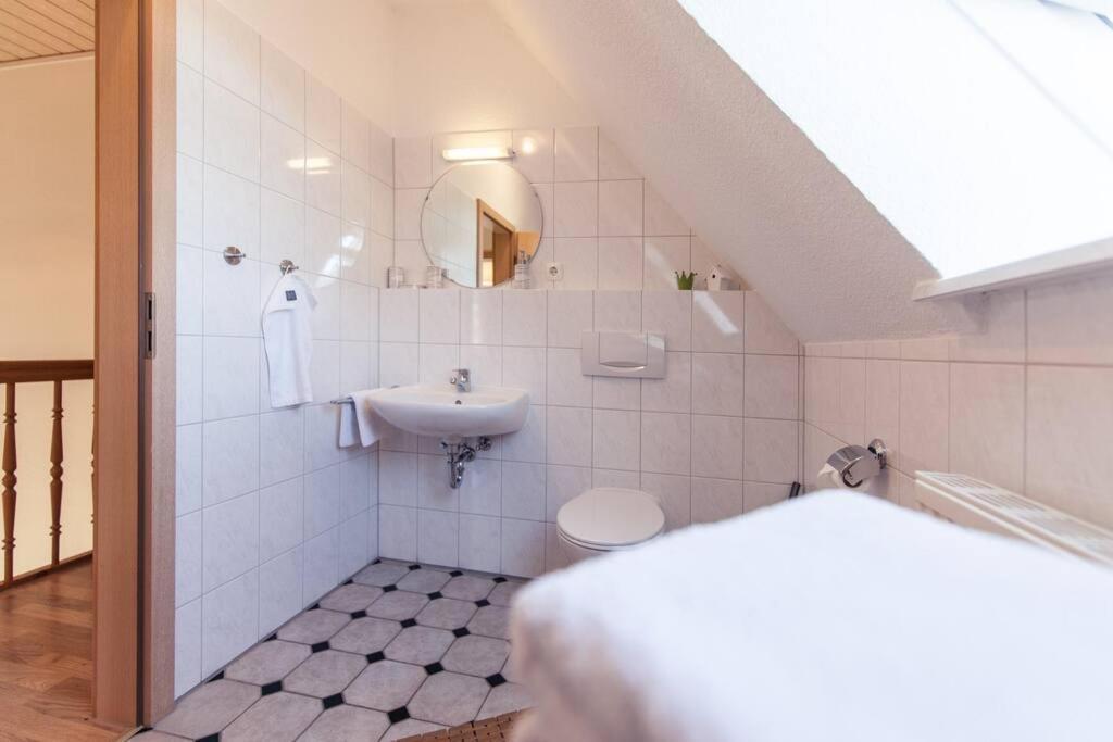 Fachwerk-Ferienhaus, Ruhe Auf Dem Land, Haustiere Willkommen, Leihfahrraeder, 24-7 Check In Kirchlinteln Экстерьер фото